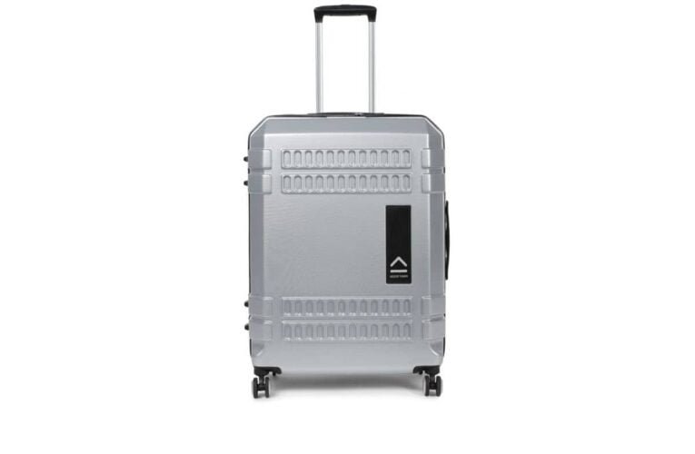 Uppercase wins the prestigious Red Dot award for its exceptionally designed suitcase, Bullet