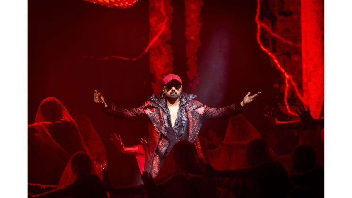 Capmania Ahmedabad: 9,000 Plus Voices, One Night, Pure Himesh Magic at GIFT City