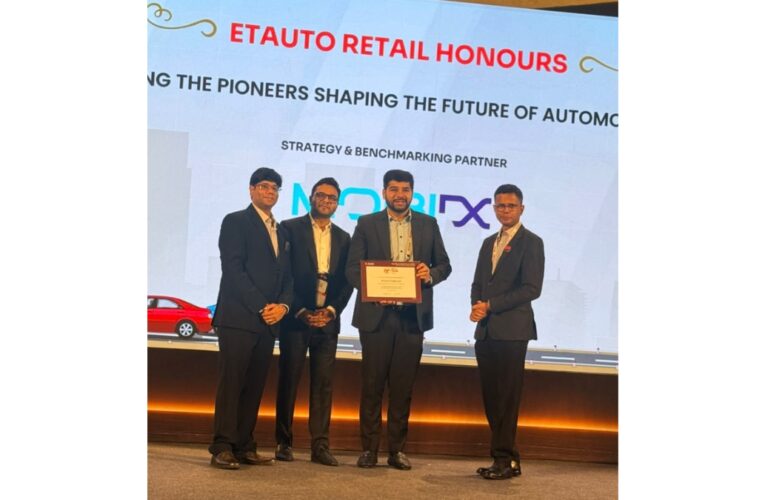 Punit Parwani Honoured by The Economic Times’ ETAuto for Excellence in Automotive Retail Growth in Central India