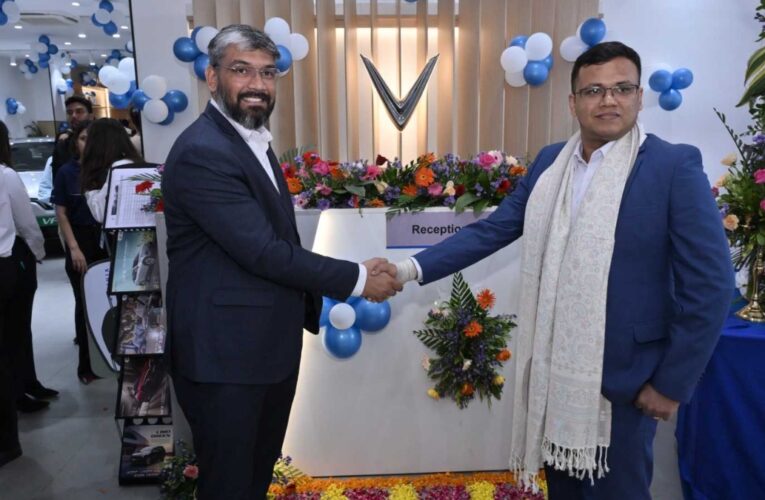 Grand Inauguration of VinFast Sikar Road, Jaipur – 3rd VinFast Showroom in the Pink City within just one remarkable year