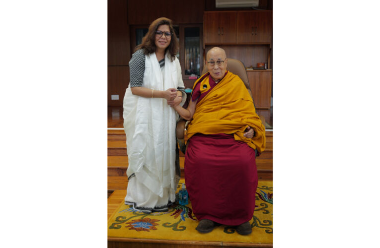 Dalai Lama Writes Foreword to IAS Officer Shubhra Saxena’s Book Exploring Life’s Deeper Questions